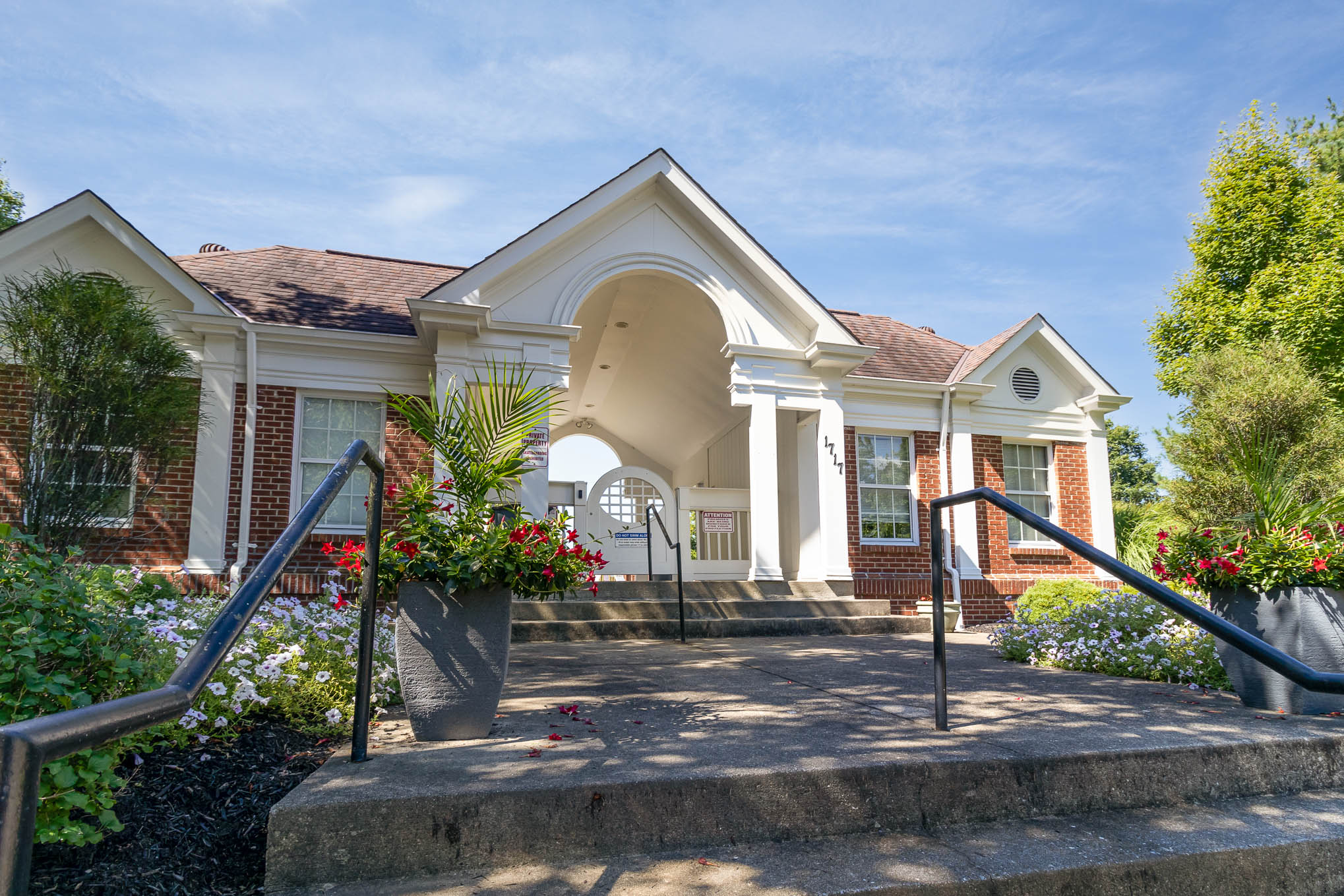 Oakbrook - The Cliffs Clubhouse 02.JPG