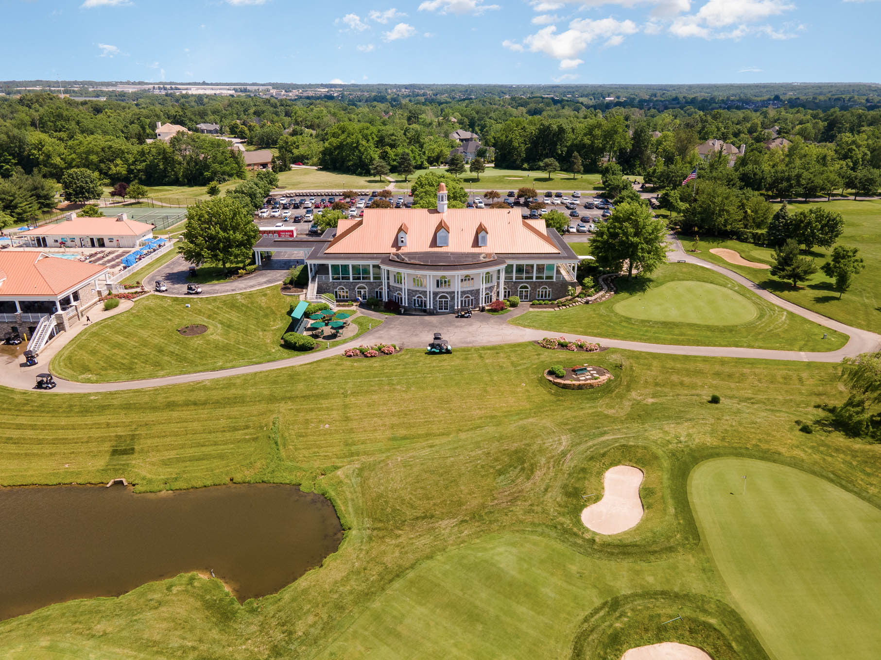 Triple Crown - Country Club.JPG